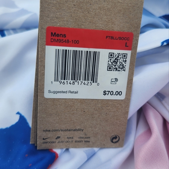 - PRODUCT SPECIFICATIONS -Brand: NikeModel: Pregame soccer Product Code: DM95 - Picture 8 of 8